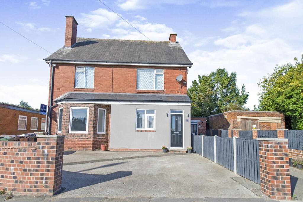 Main image of property: Poplar Avenue, Castleford, West Yorkshire, WF10
