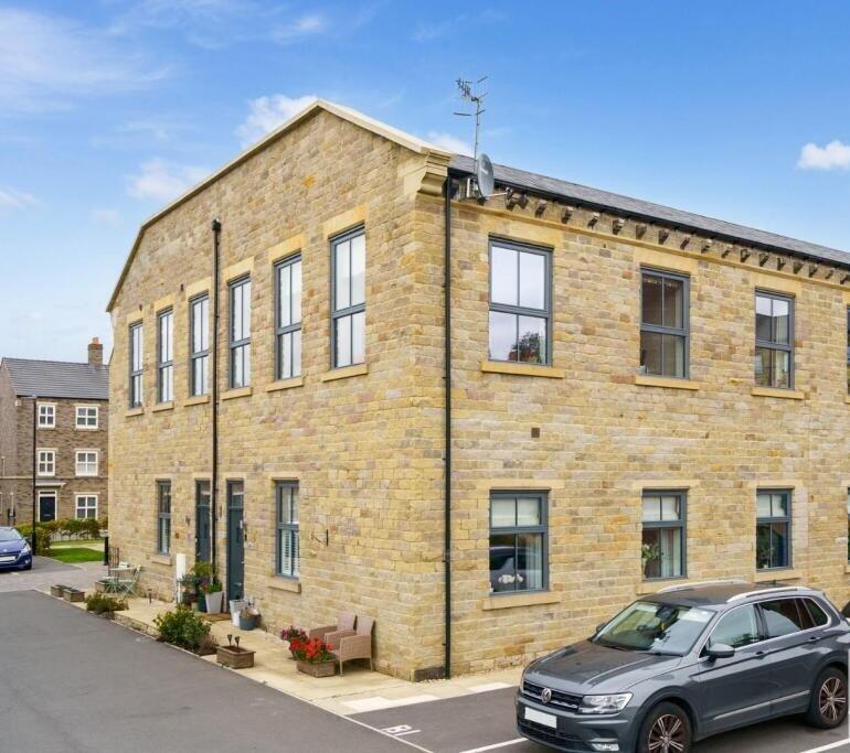 Main image of property: Dyehouse Walk, Leeds, West Yorkshire, LS19
