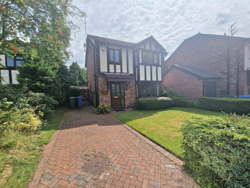 3 bedroom detached house for sale in Hill Rise, Romiley, Stockport, SK6