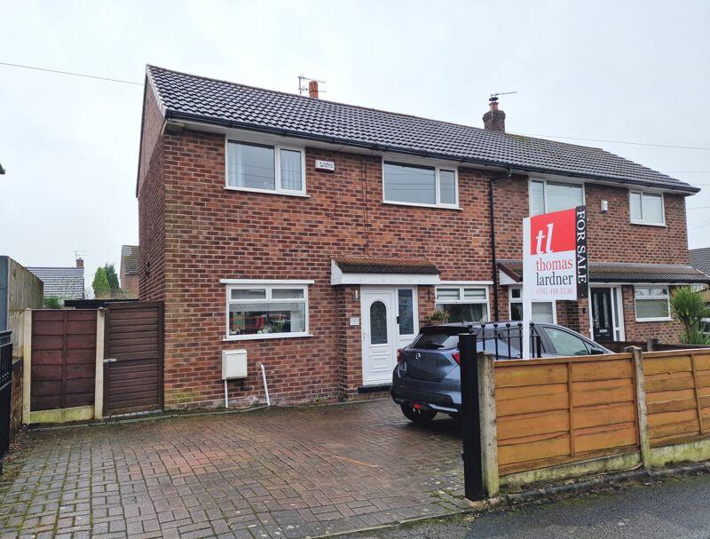 2 bedroom semidetached house for sale in Knott Lane, Gee Cross, SK14