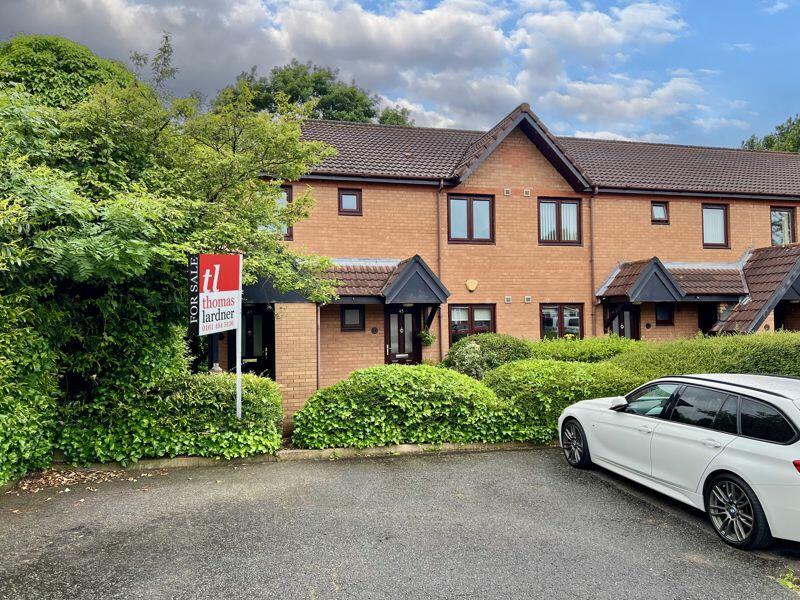 1 bedroom flat for sale in Mill Lane, Woodley, SK6