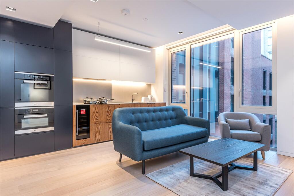 1 bedroom apartment for rent in Bartholomew Close, Farringdon, Barbican