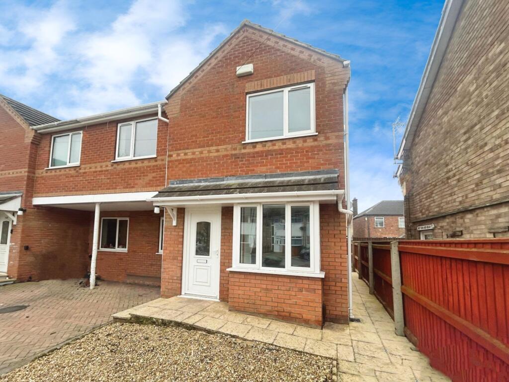 Main image of property: Salamander Close, Grimsby, Lincolnshire, DN31