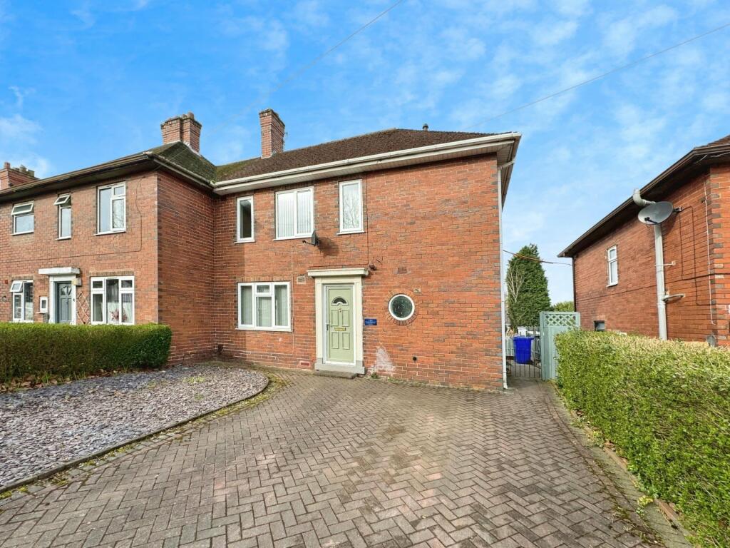 3 bedroom semi-detached house for rent in Newhouse Road, Stoke-on-Trent, Staffordshire, ST2