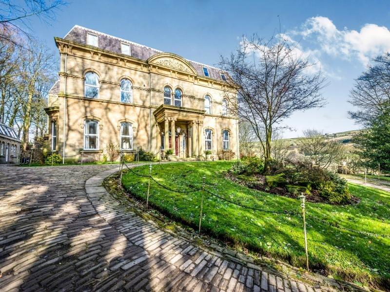 Main image of property: Flat 8, Luddenden, Halifax, West Yorkshire, HX2