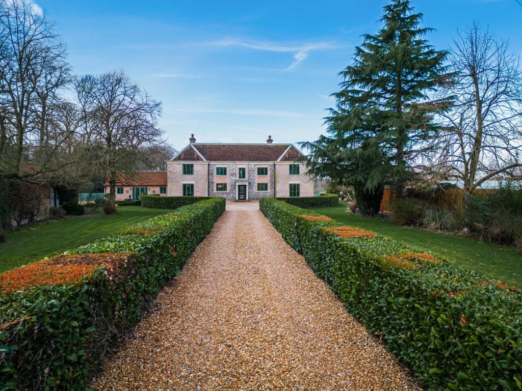 Main image of property: Saham Toney