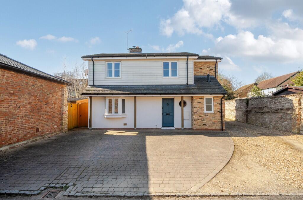 Main image of property: Grass Yard, Kimbolton, PE28