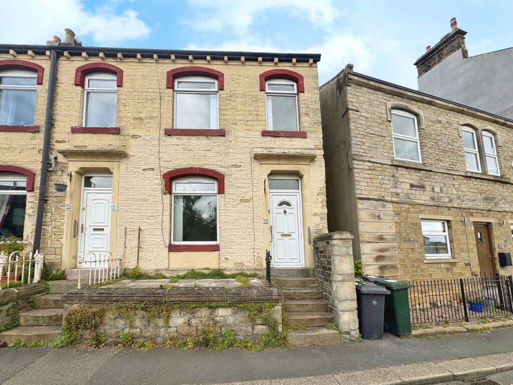 Main image of property: Thornhill Road, Longwood, Huddersfield, West Yorkshire, HD3