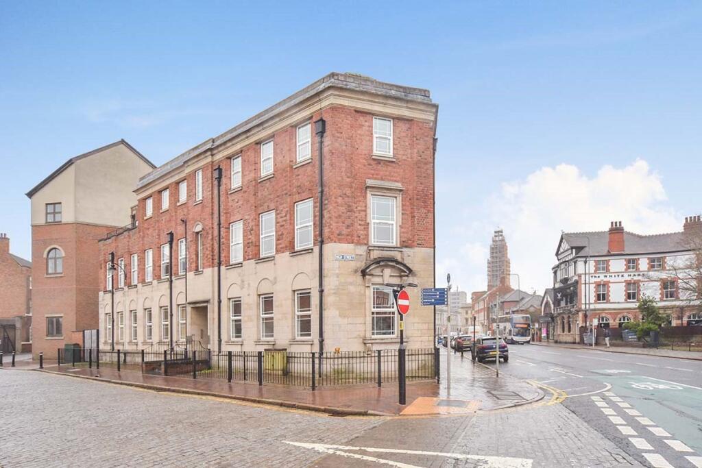 Main image of property: High Street, Hull, East Riding of Yorkshi, HU1