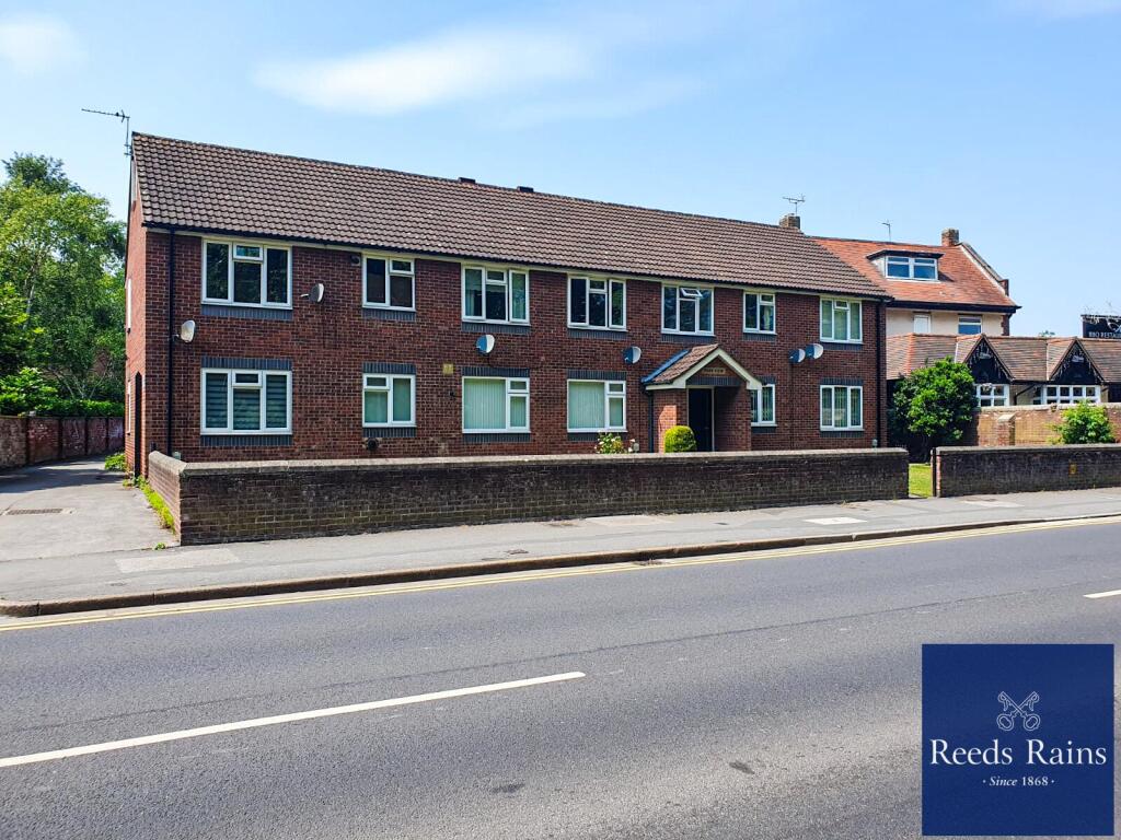 Main image of property: Park View, Walton Street, Hull, East Riding of Yorkshire, HU3