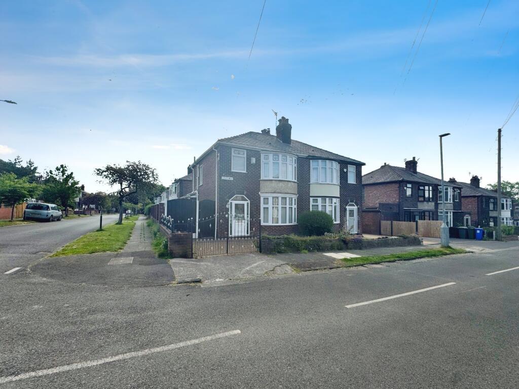 Main image of property: Southway, Droylsden, Manchester, Greater Manchester, M43