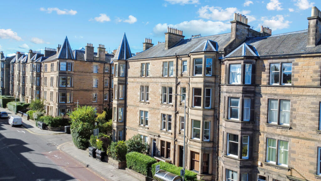 Main image of property: 70 (2F1) Comiston Road, Morningside, Edinburgh, EH10 5QQ
