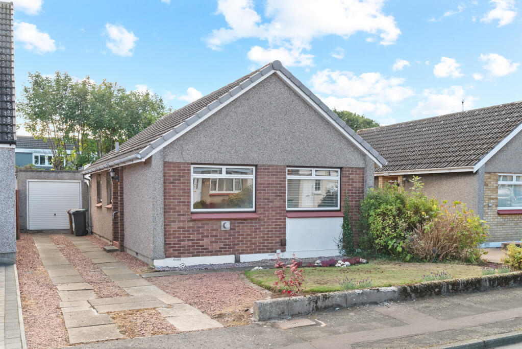 Main image of property: 68 Nether Currie Crescent, Currie, EH14 5JG