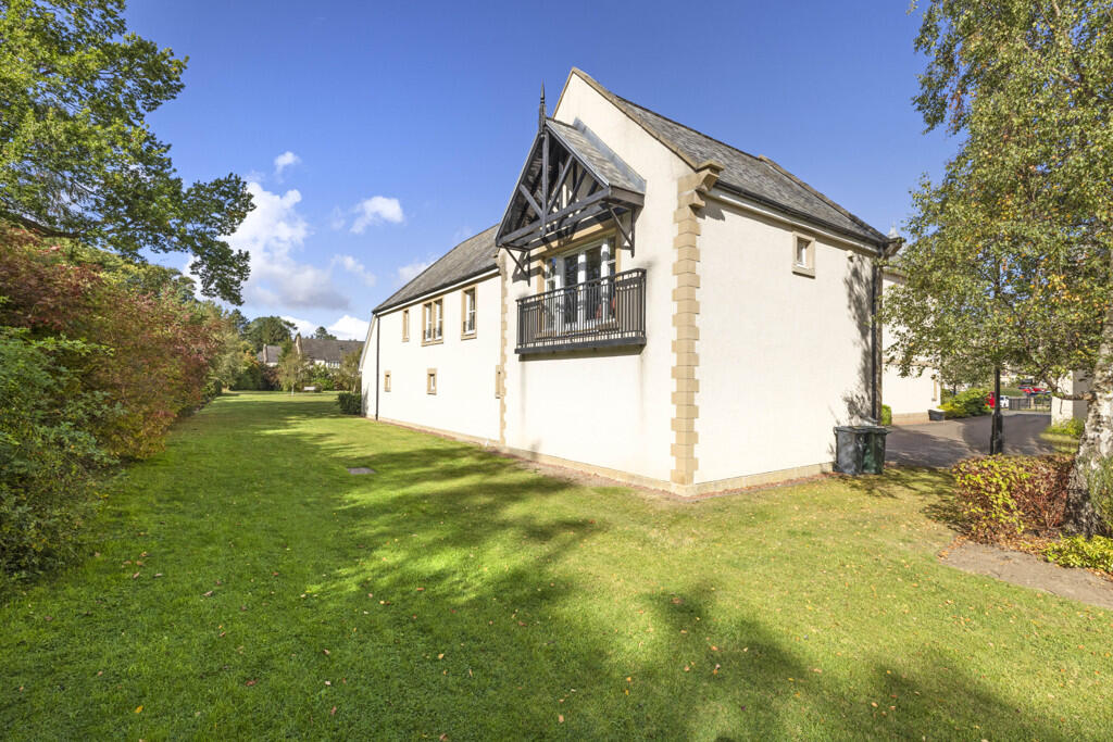 Main image of property: 8 Rattray Crescent, Greenbank, Edinburgh, EH10 5TT
