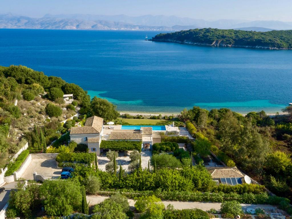 6 bed Villa in Kassiopi, Corfu...