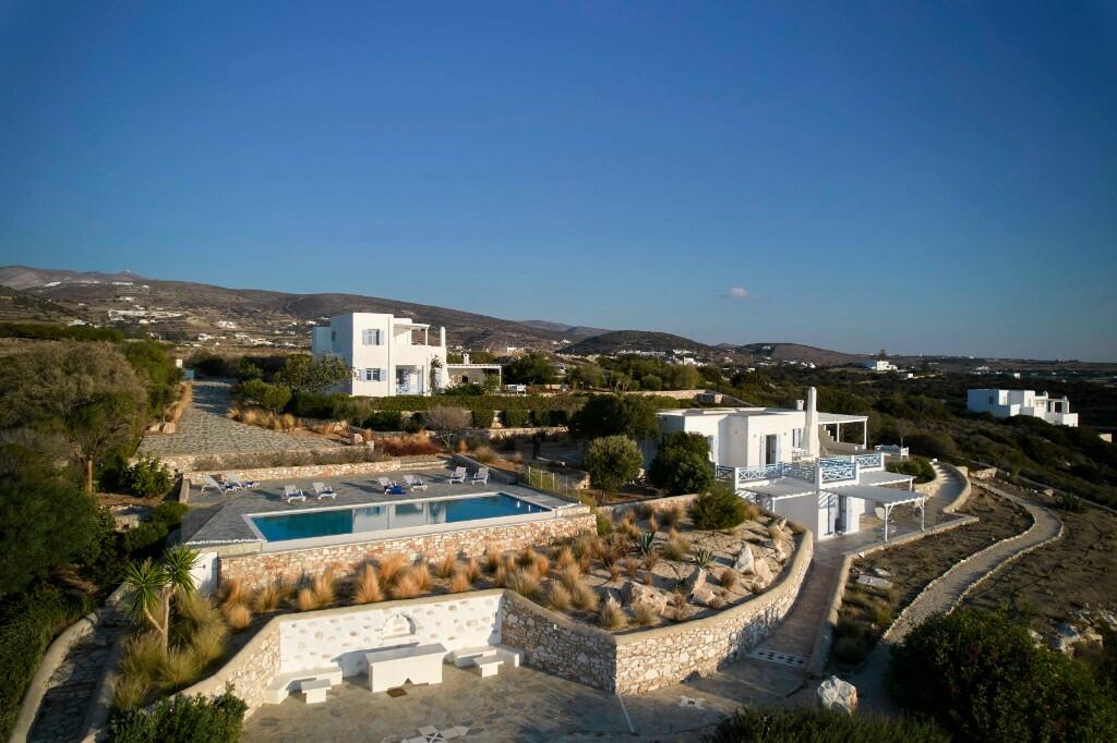 7 bedroom villa for sale in Pounta, Paros, Cyclades islands, Greece