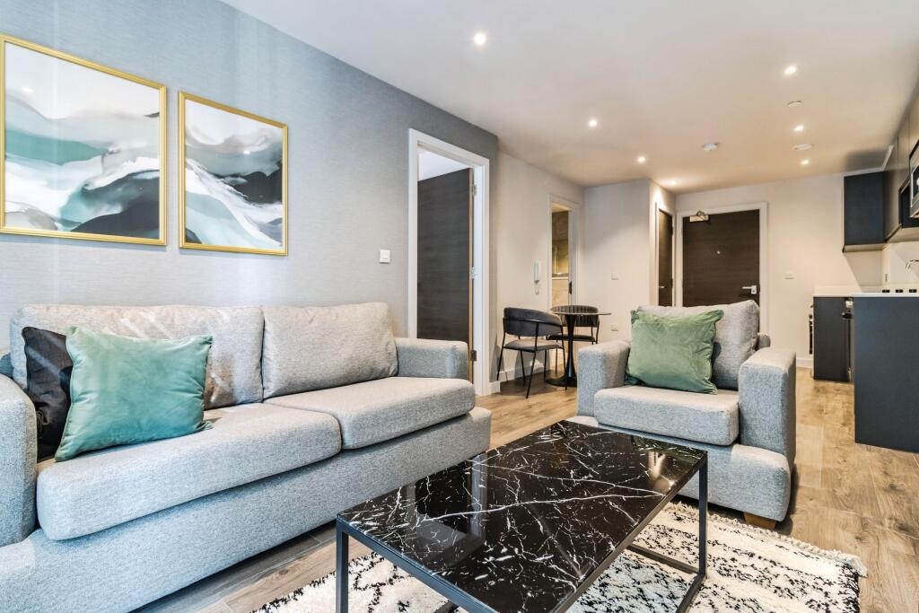 Main image of property: Embankment Exchange, 98 Greengate, Salford, Manchester, M3