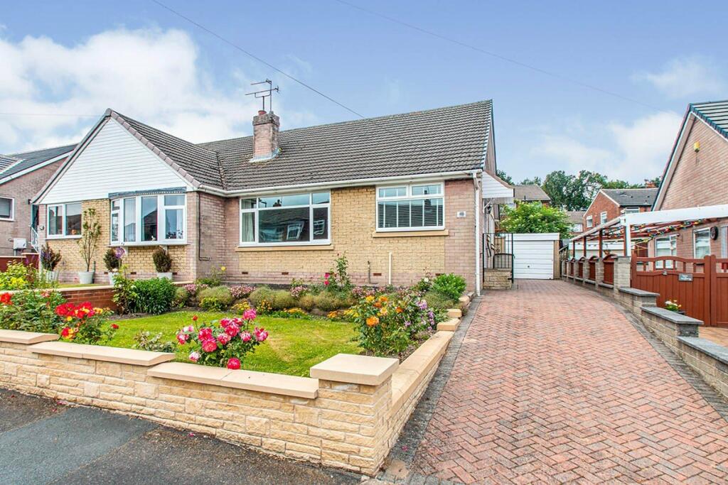 Main image of property: Woodkirk Gardens, Dewsbury, West Yorkshire, WF12