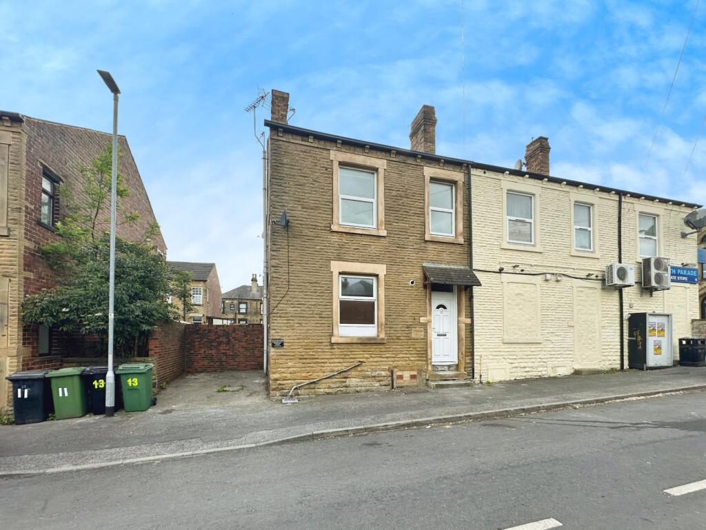 Main image of property: South Parade, Morley, Leeds, West Yorkshire, LS27