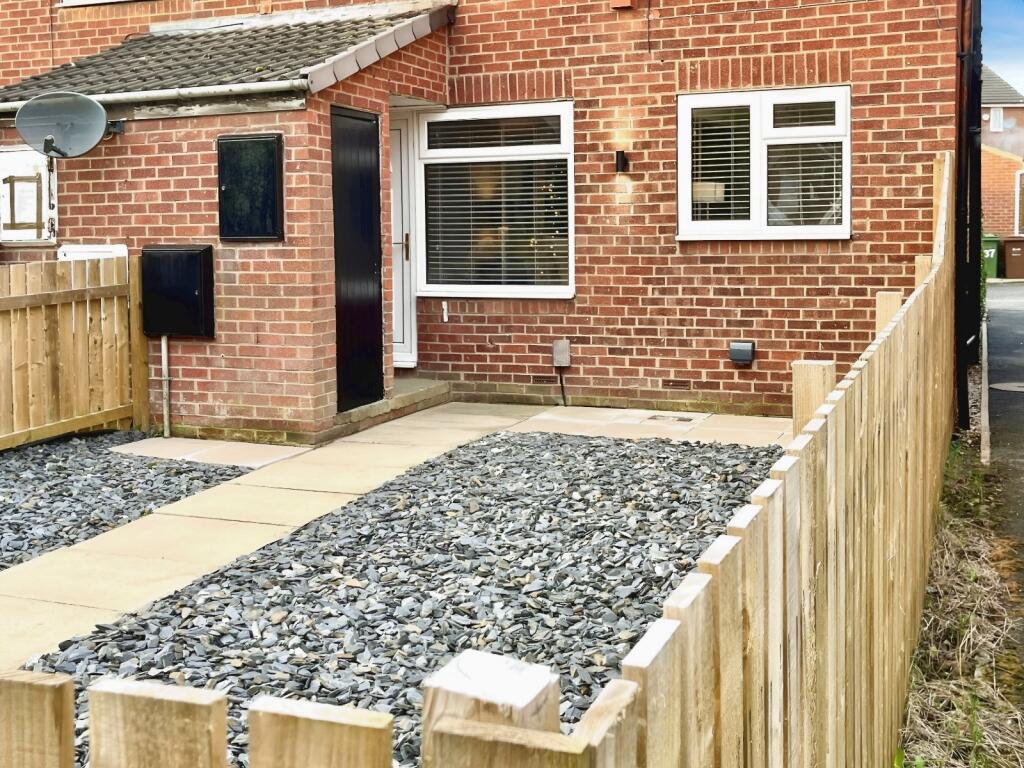 Main image of property: Elmton Close, Leeds, West Yorkshire, LS10