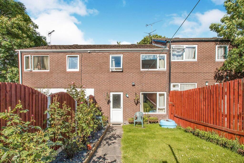 Main image of property: Cottingley Crescent, Leeds, West Yorkshire, LS11