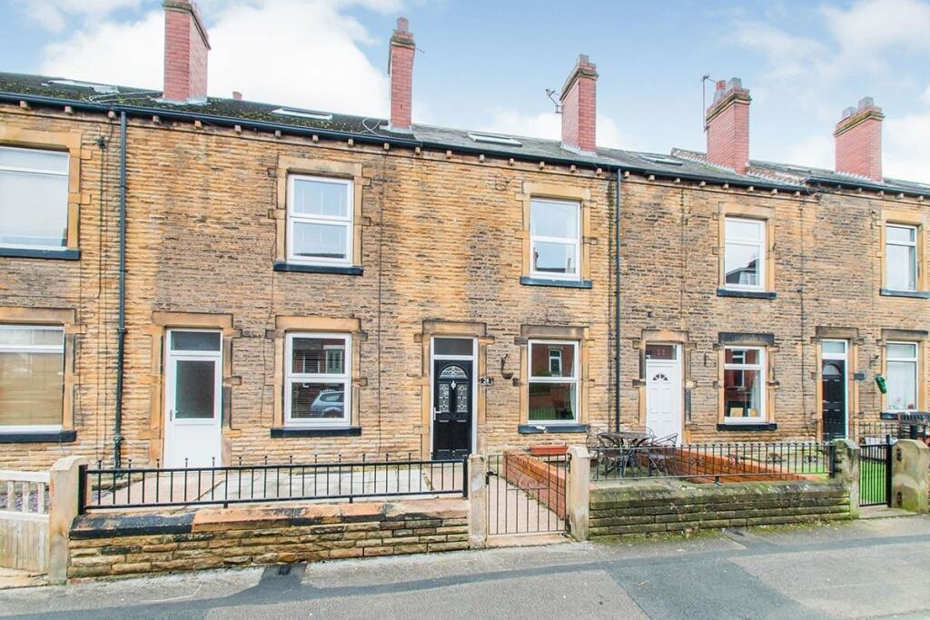 3 bedroom terraced house for rent in Eshald Place, Woodlesford, Leeds