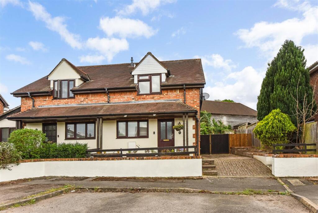 Main image of property: Keable Road, Wrecclesham, Farnham