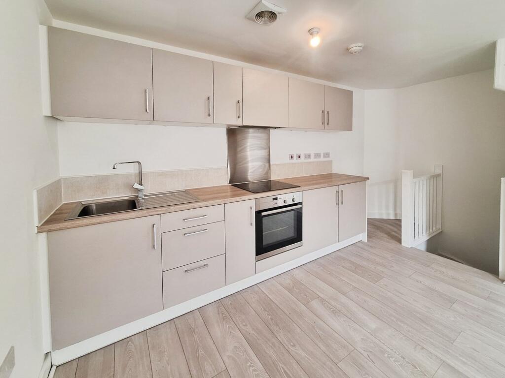 Main image of property: Carnforth Avenue, Wakefield, West Yorkshire, WF1