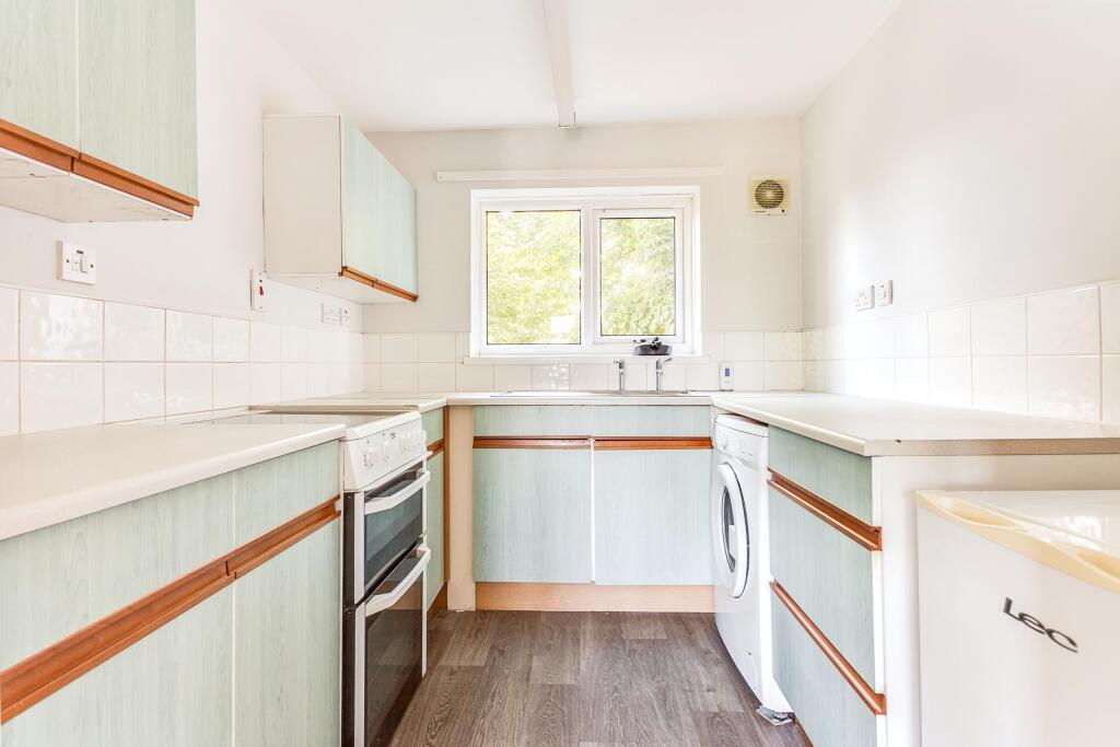 Main image of property: Queen Elizabeth Grove, Wakefield, West Yorkshire, WF1