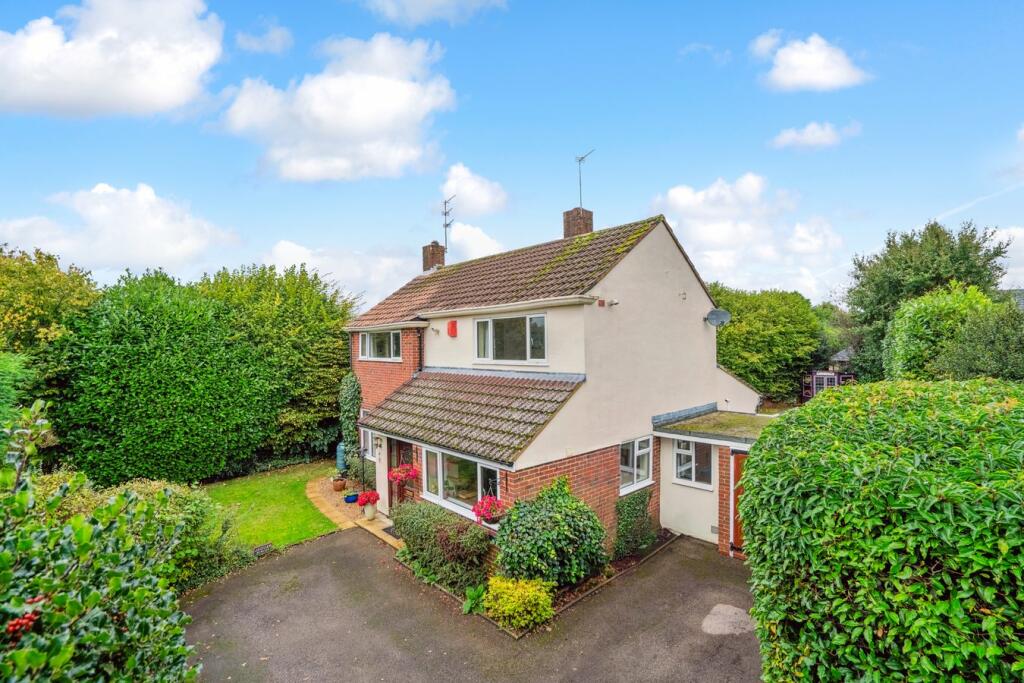 Main image of property: Copthall Lane, Chalfont St Peter, Gerrards Cross, SL9