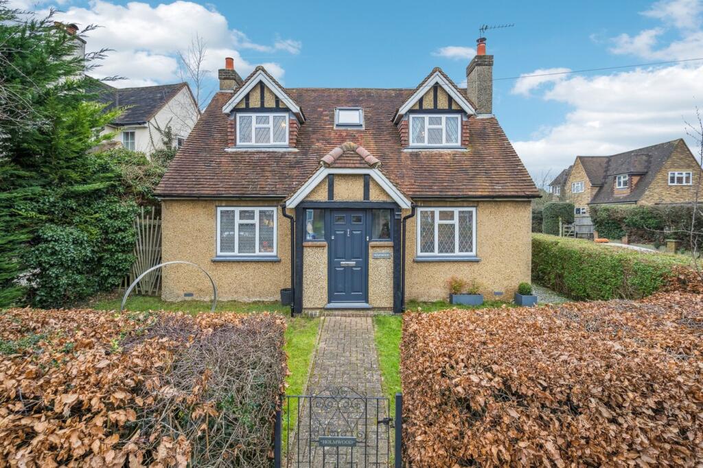 Main image of property:  Grove Lane  Chalfont St Peter, GERRARDS CROSS, SL9