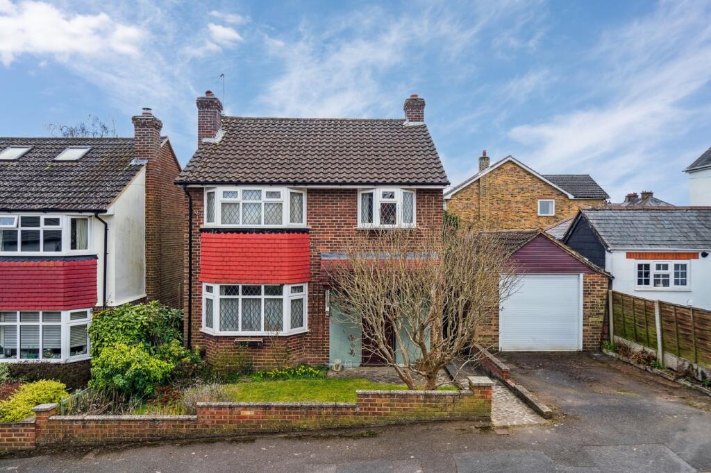 Main image of property: Laurel Road, Chalfont St Peter, Gerrards Cross, SL9