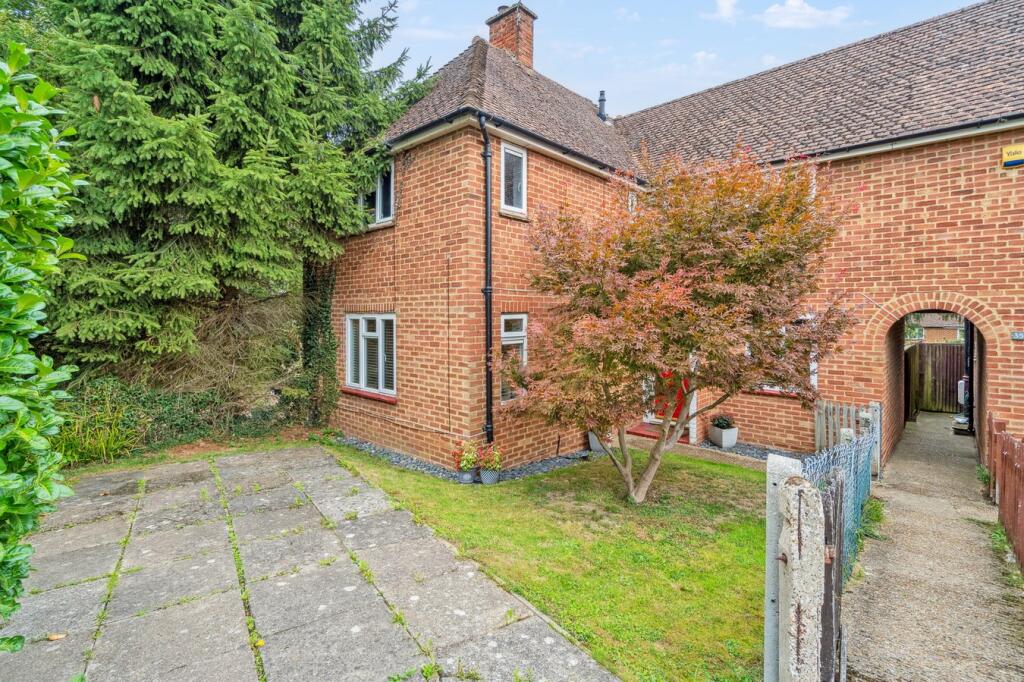 Main image of property: Middle Meadow, Chalfont St Giles, HP8