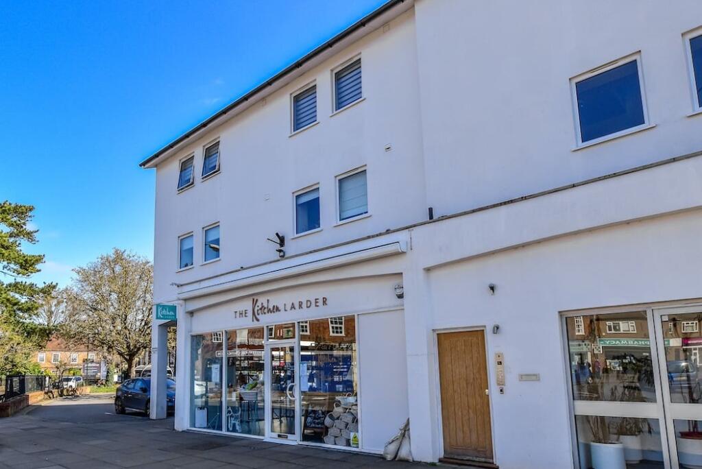 Main image of property: St Peters Court, High Street, Chalfont St Peter, SL9
