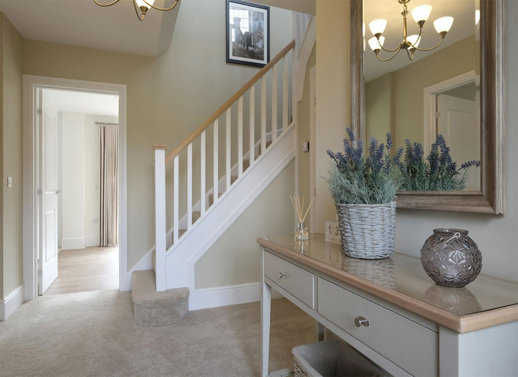 Redrow,Entrances