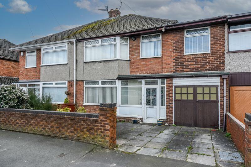 4 bedroom semidetached house for sale in Eastway, Maghull, L31