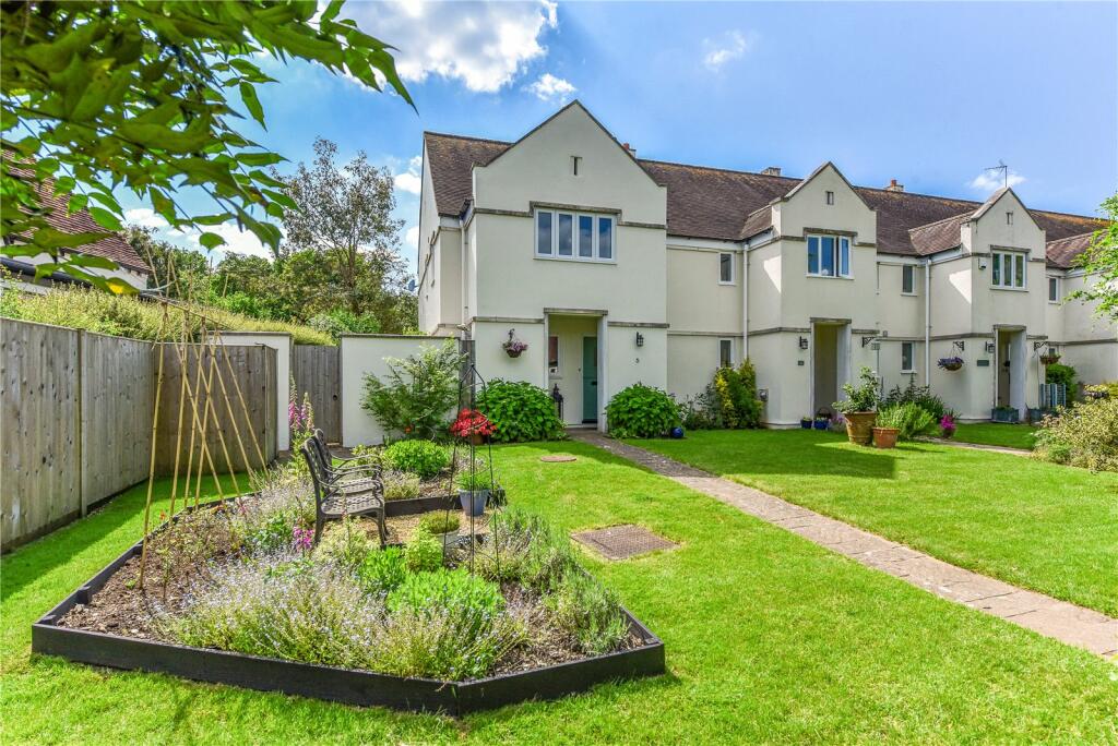3 bedroom end of terrace house for sale in Hambledon, Nr Petersfield