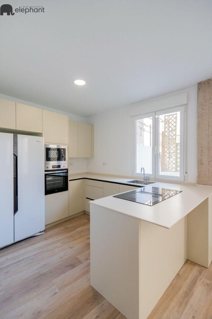 Main image of property: Valencia, Valencia, Valencia