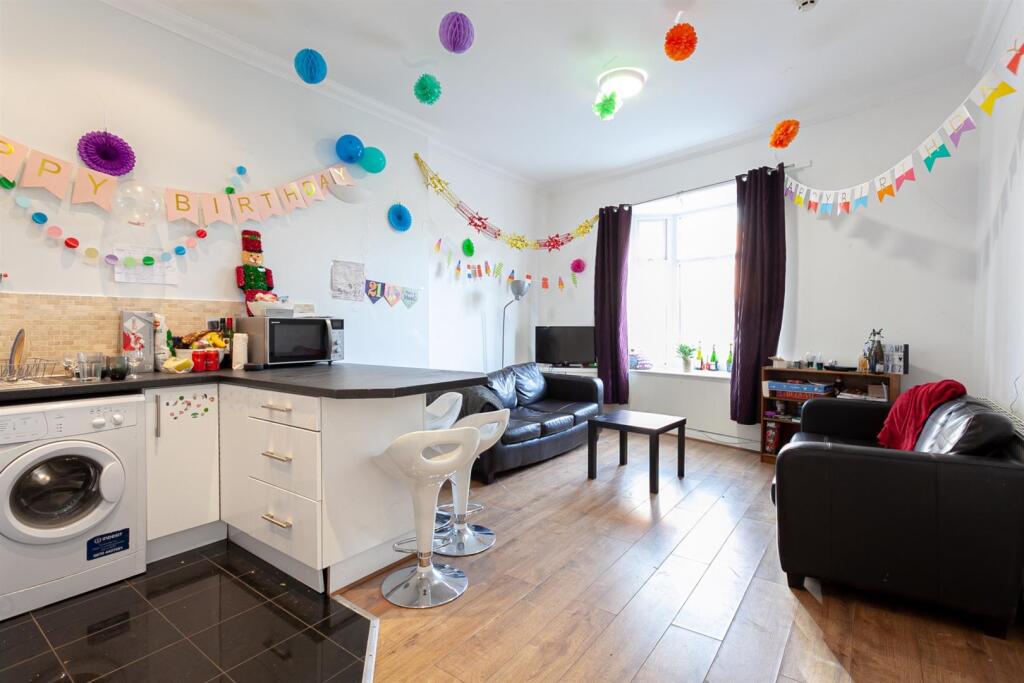 Main image of property: £145pppw,Wilmslow Road, Fallowfield