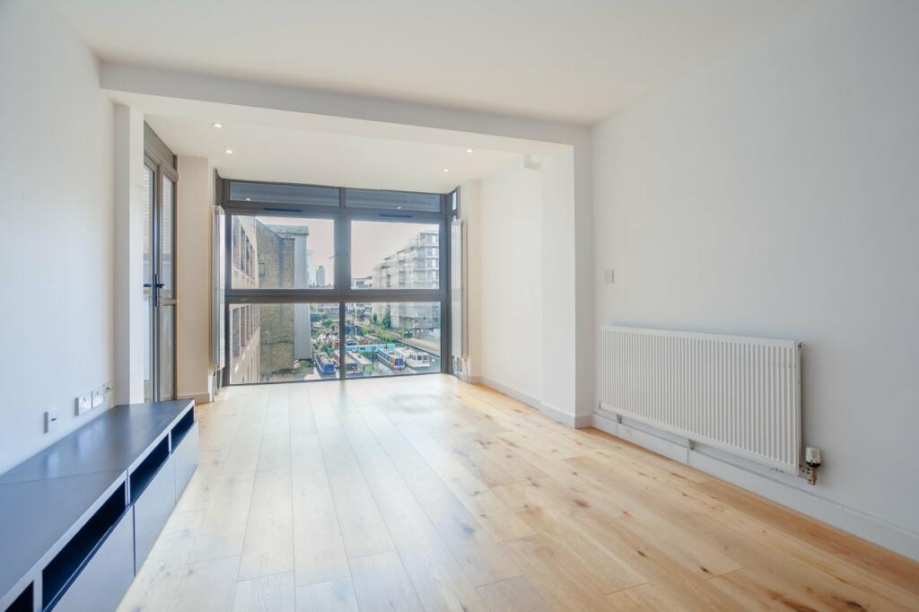 3 bedroom apartment for rent in Downham Road, London, N1