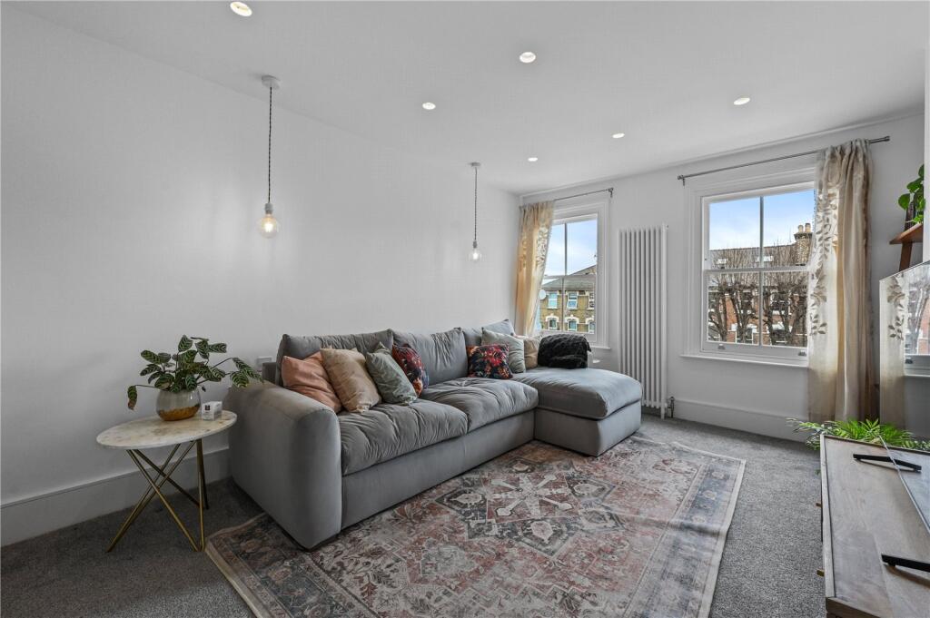 Main image of property: Evering Road, London, N16