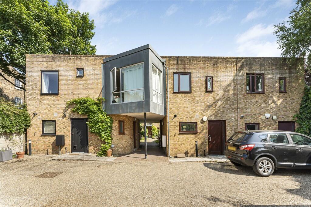 Main image of property: Sanctuary Mews, Queensbridge Road, London, E8