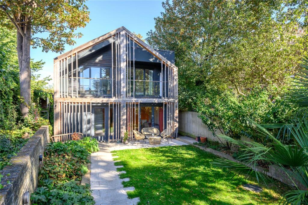 Main image of property: Navarino Grove, London, E8