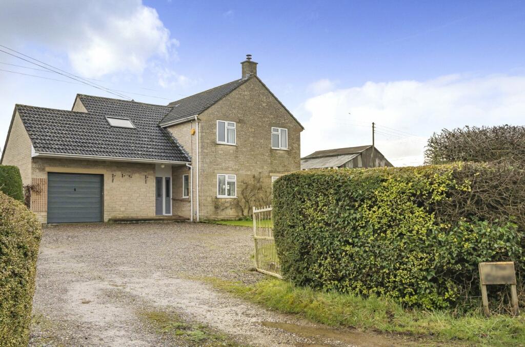 3 bedroom farm house for sale in The Close, Bagstone Road, Bagstone