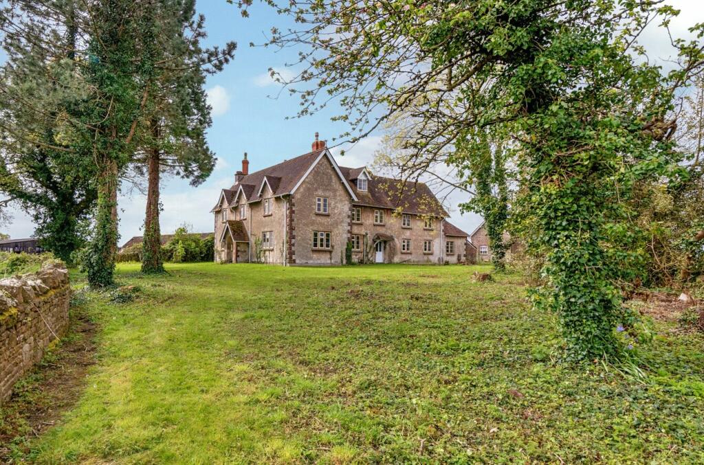 7 bedroom detached house for sale in Churchend Lane, Charfield, Wotton