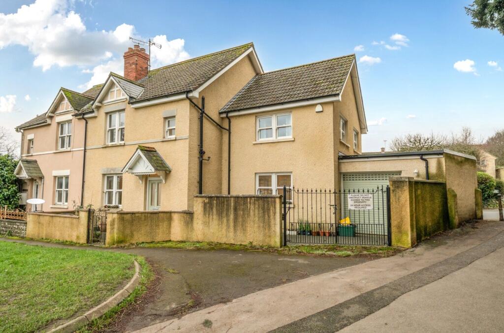 Main image of property: The Chipping, Wotton-Under-Edge, Gloucestershire, GL12