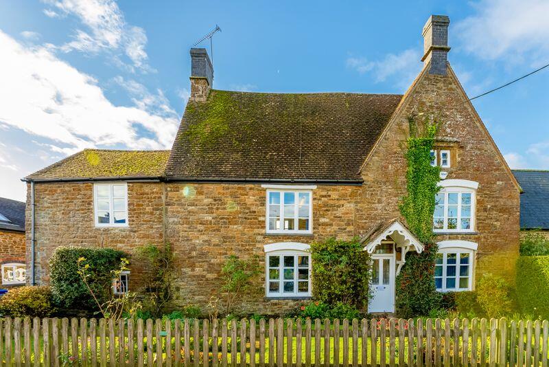 Main image of property: Middleton Farmhouse, Middleton Cheney