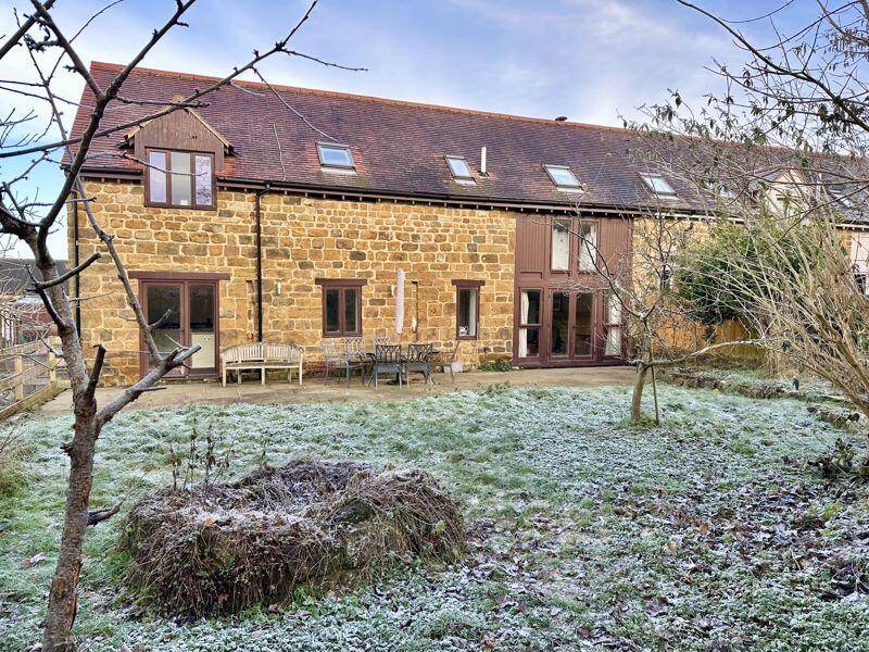 Additional property image - Meadow Barn, Avon Dassett Road, Fenny Compton