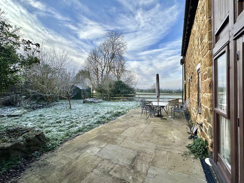 Additional property image - Meadow Barn, Avon Dassett Road, Fenny Compton