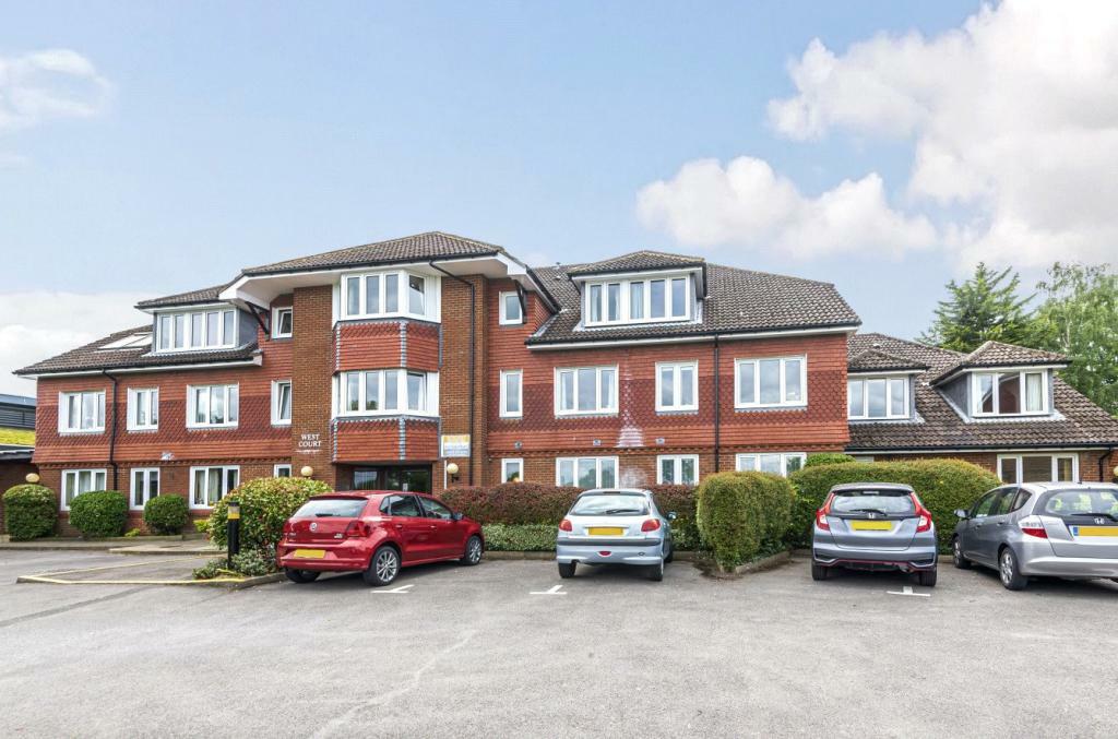 2 bedroom retirement property for sale in Flat 22, West Court, Burpham